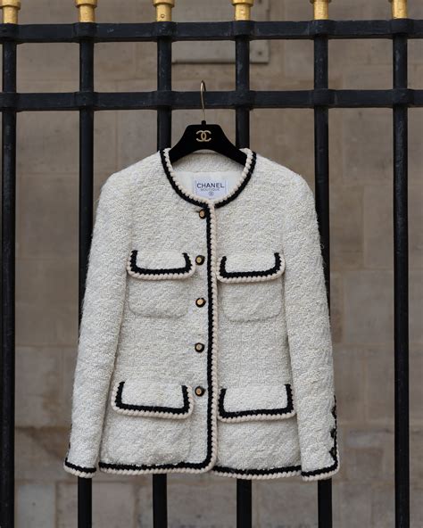 chanel jacke original|the chanel jacket.